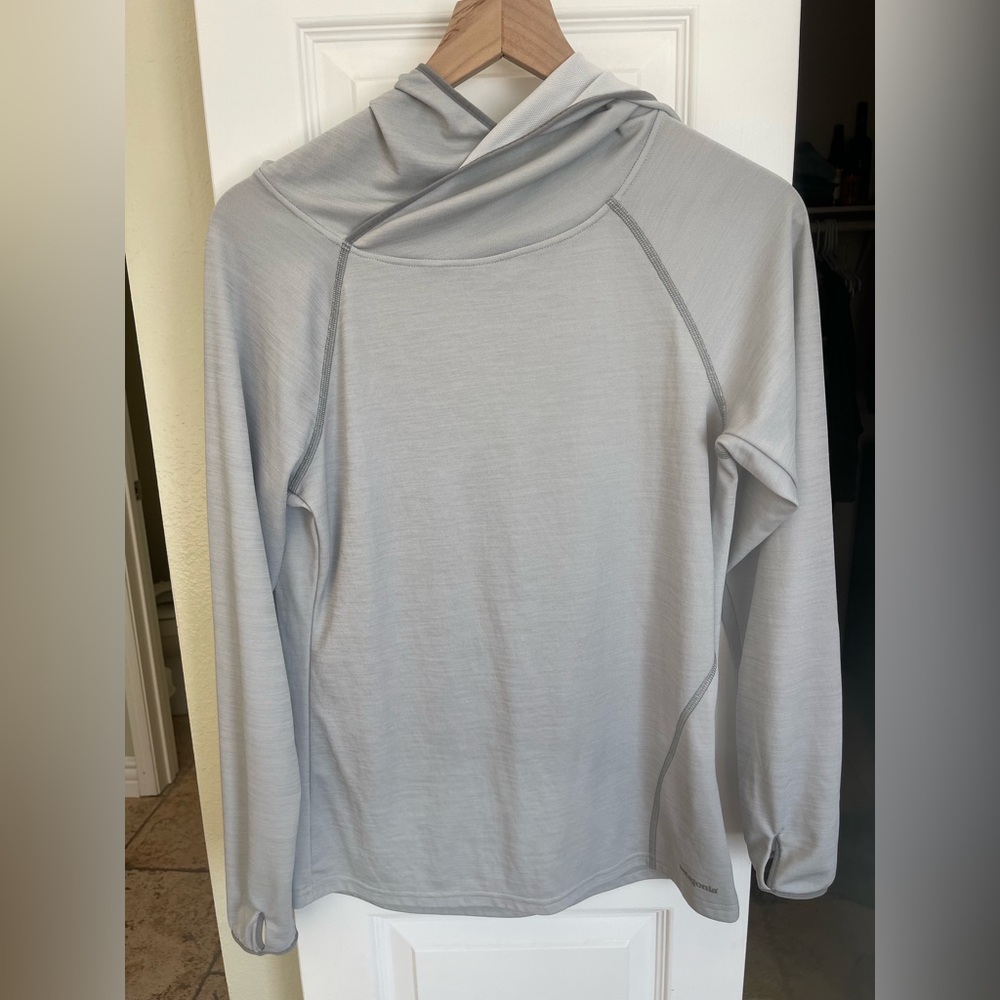 Patagonia Women’s Base Layer Pullover Light Gray